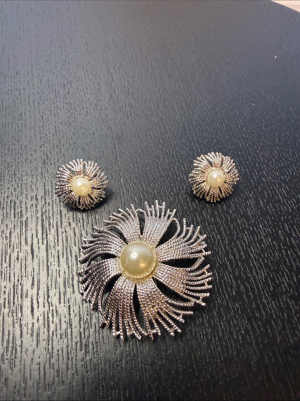 Vintage Butler Pearl Starburst Brooch/Pendant Set - Picture 2 of 9